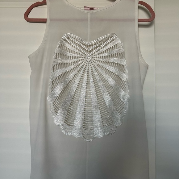 Cubed creamy flowy top - Picture 2 of 3